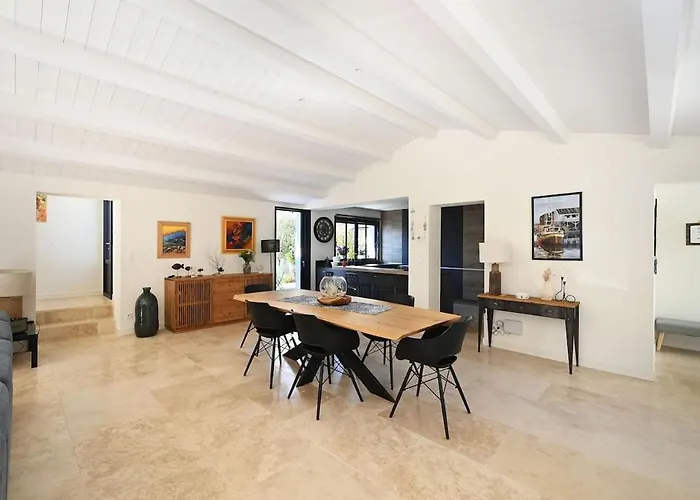 1400 Bellevue Piscine Chauffee Et Ocean