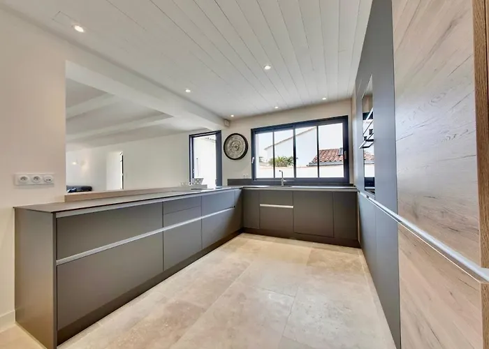 1400 Bellevue Piscine Chauffee Et Ocean La Couarde-sur-Mer