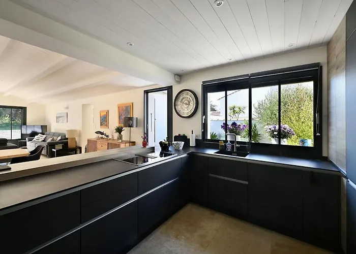 Villa 1400 Bellevue Piscine Chauffee Et Ocean *